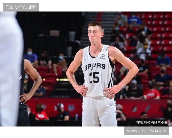 马刺半场三分19中11,命中率高达57.9% 马刺半场三分19中11,命中率高达57.9%